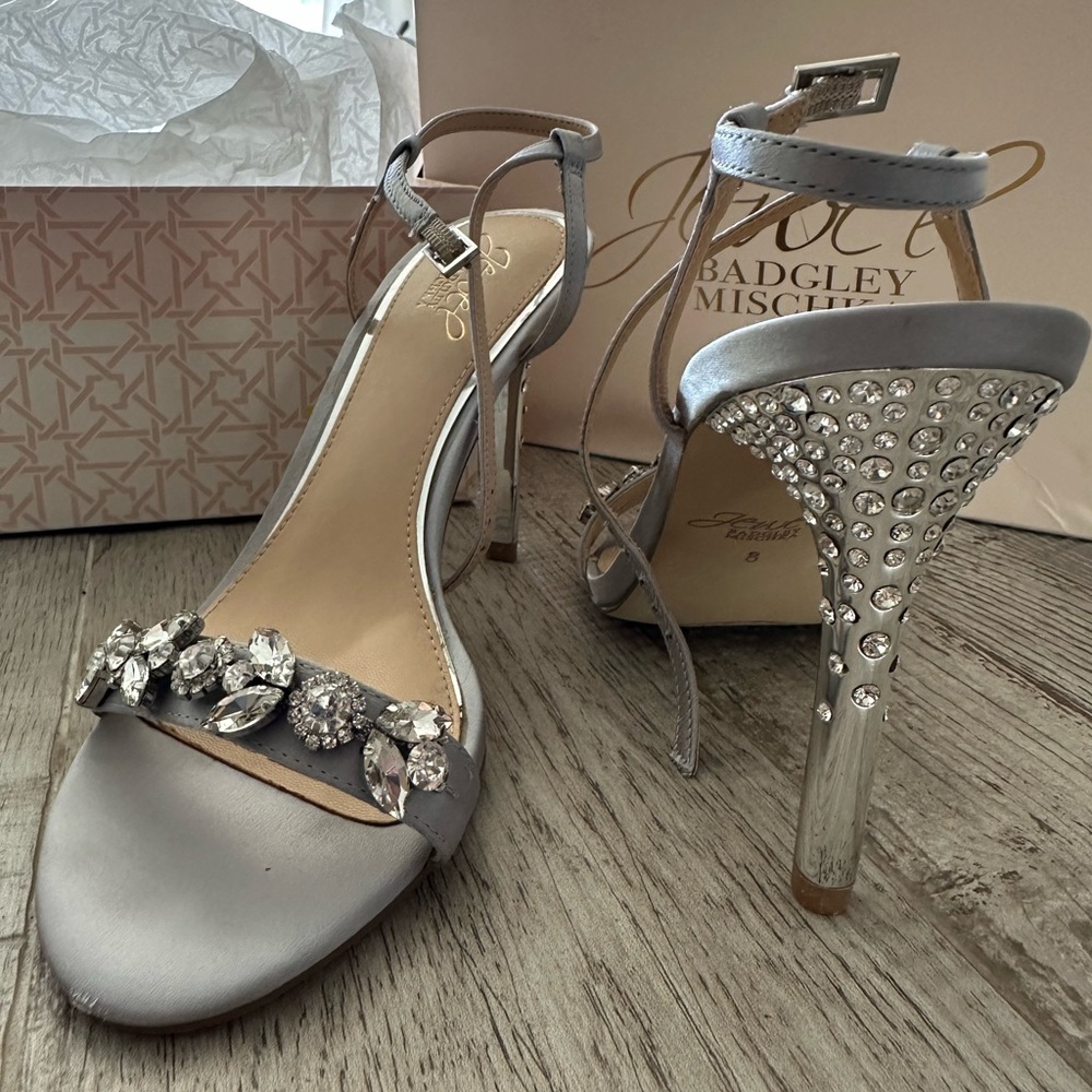 Badgley Mischka Silver Embellished Women's Heels